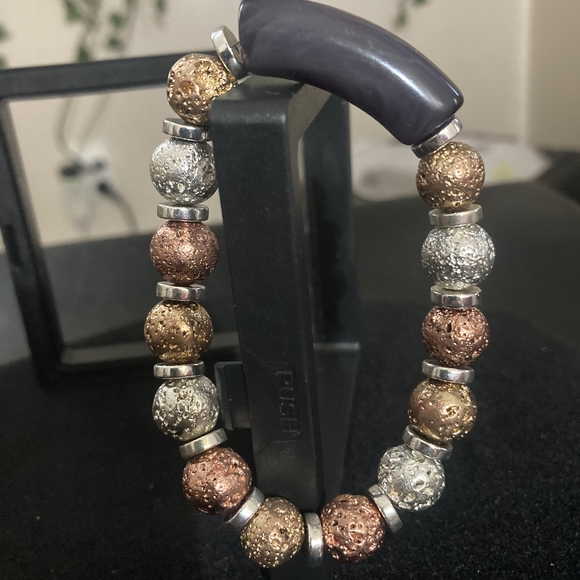 Handmade Jewelry - Chic Metallic Beaded Bracelet